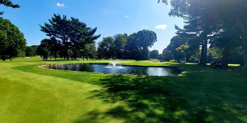 Muttontown Club 